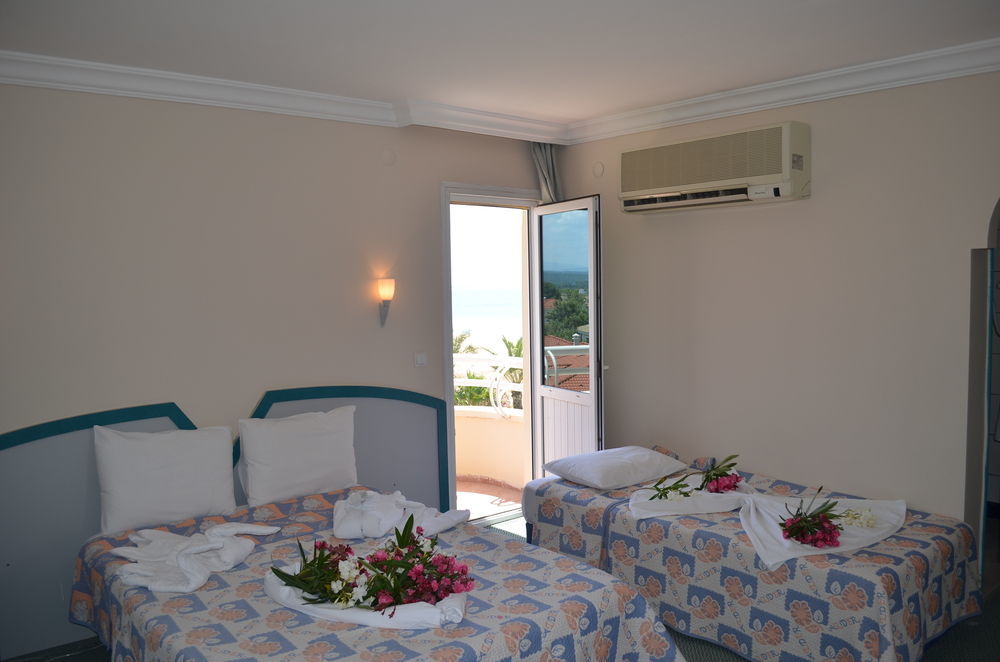 Alder Hotel Ayvalik Exterior photo